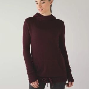 Lululemon sweater size 6